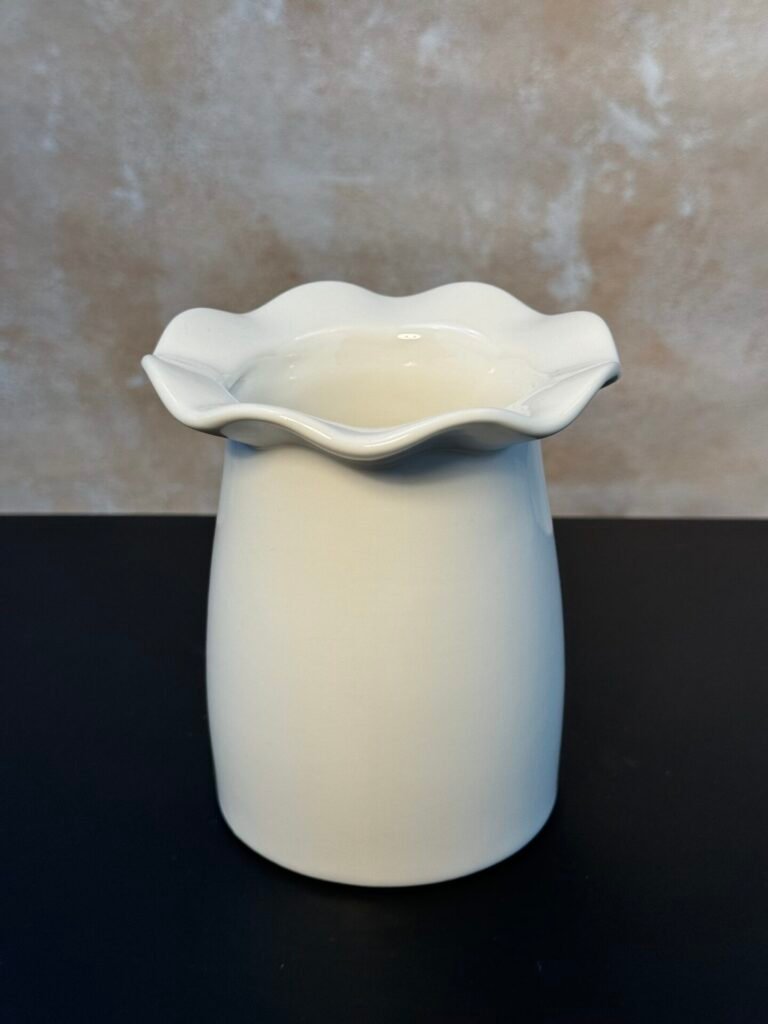 Bloom porcelain Vase